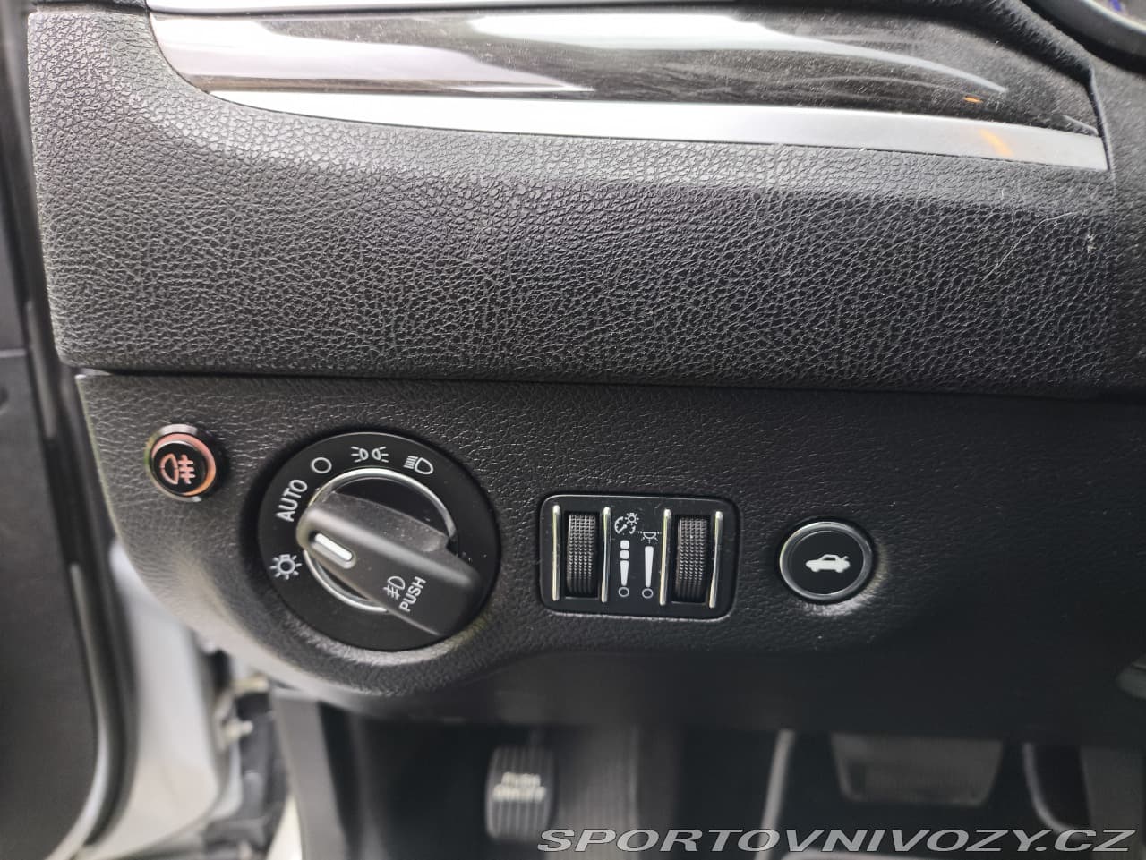 2016 Chrysler Ostatní - 18