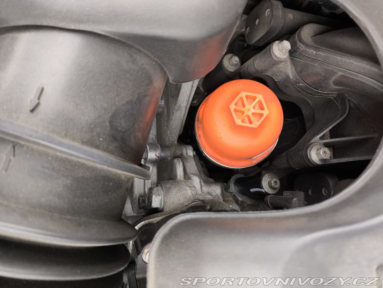 2016 Chrysler Ostatní - 20