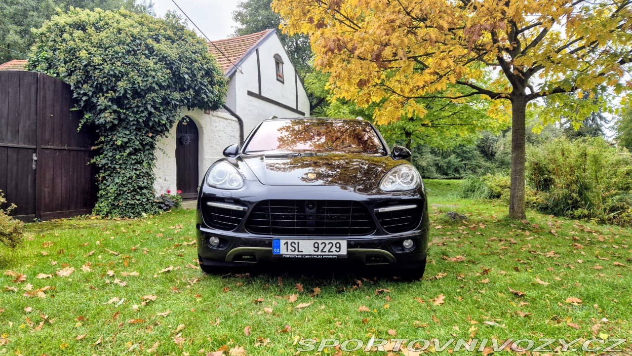 2011 Porsche Cayenne - 3