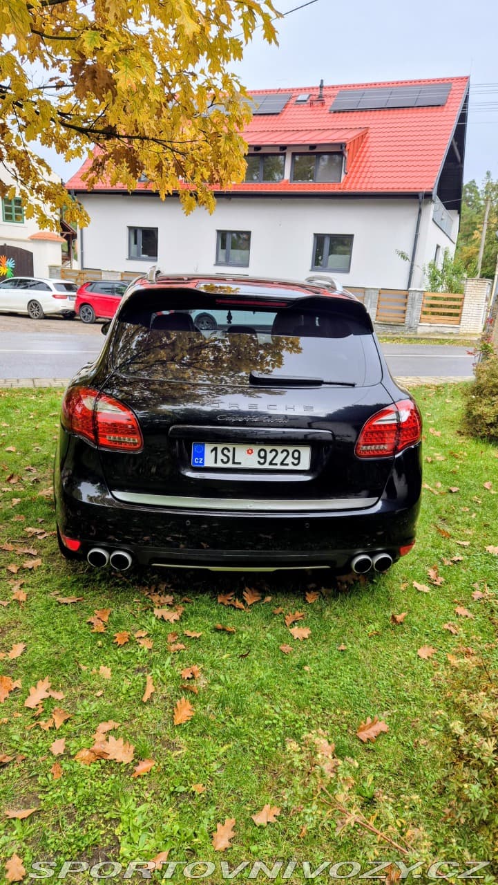 2011 Porsche Cayenne - 7