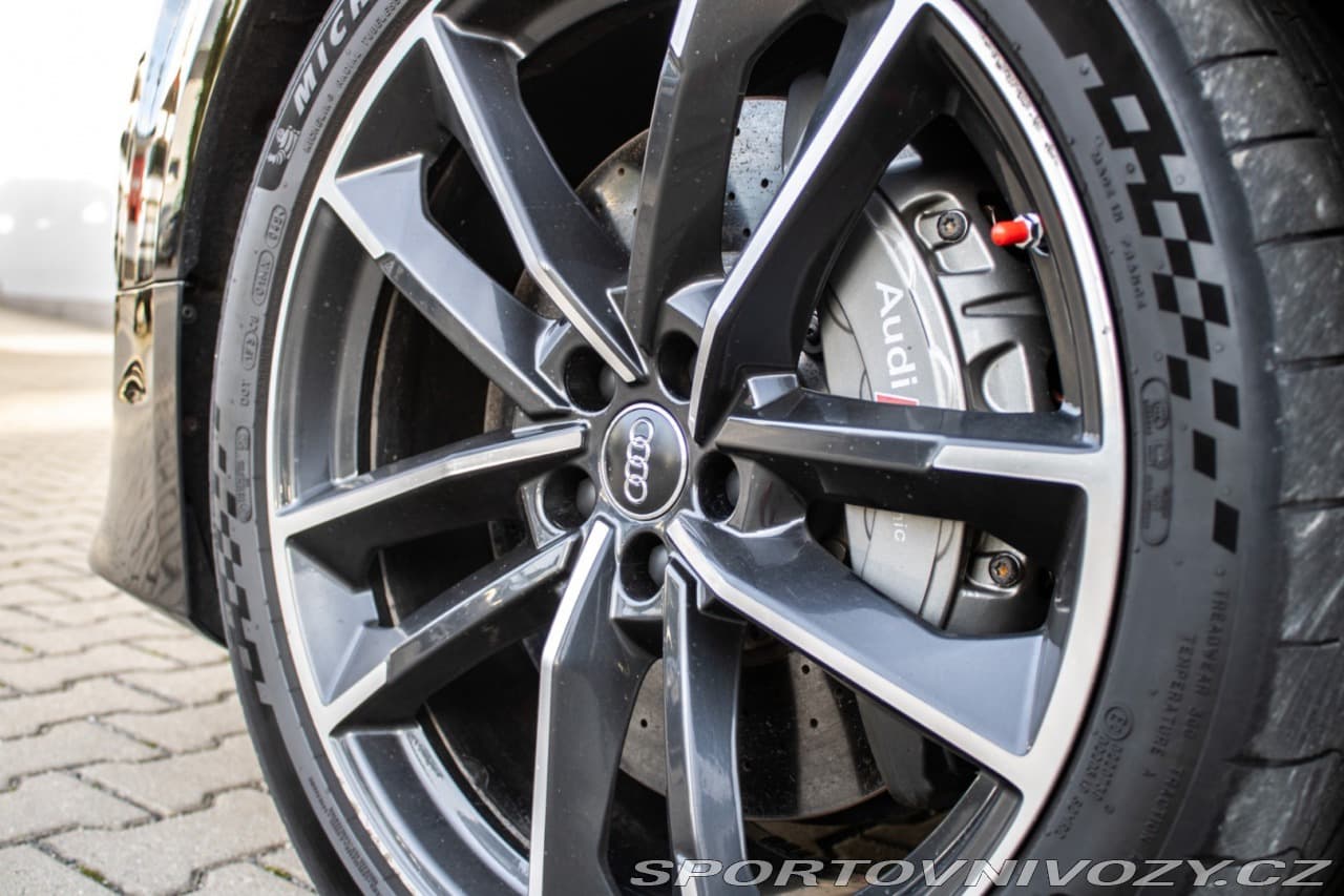 2017 Audi S8 - 17