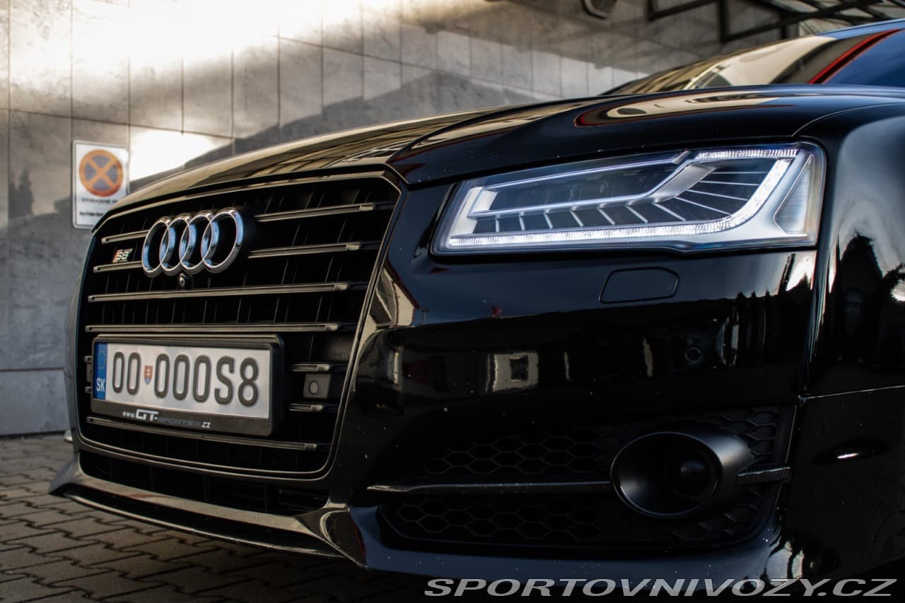 2017 Audi S8 - 20