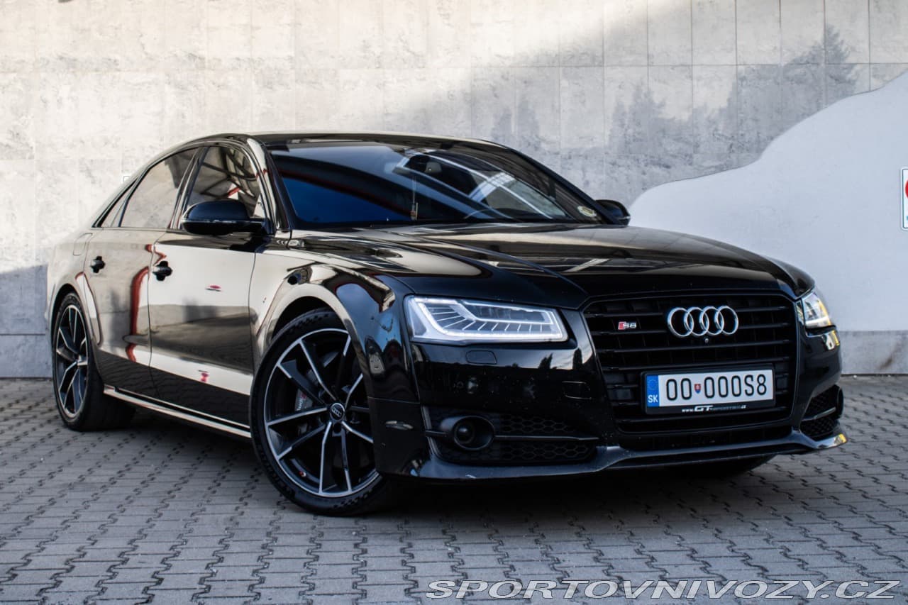 2017 Audi S8 - 4