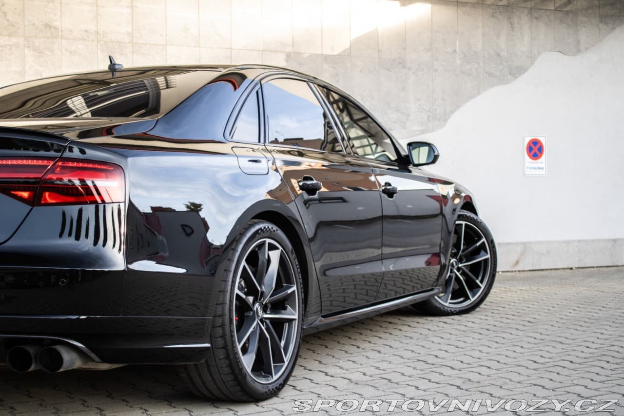 2017 Audi S8 - 7