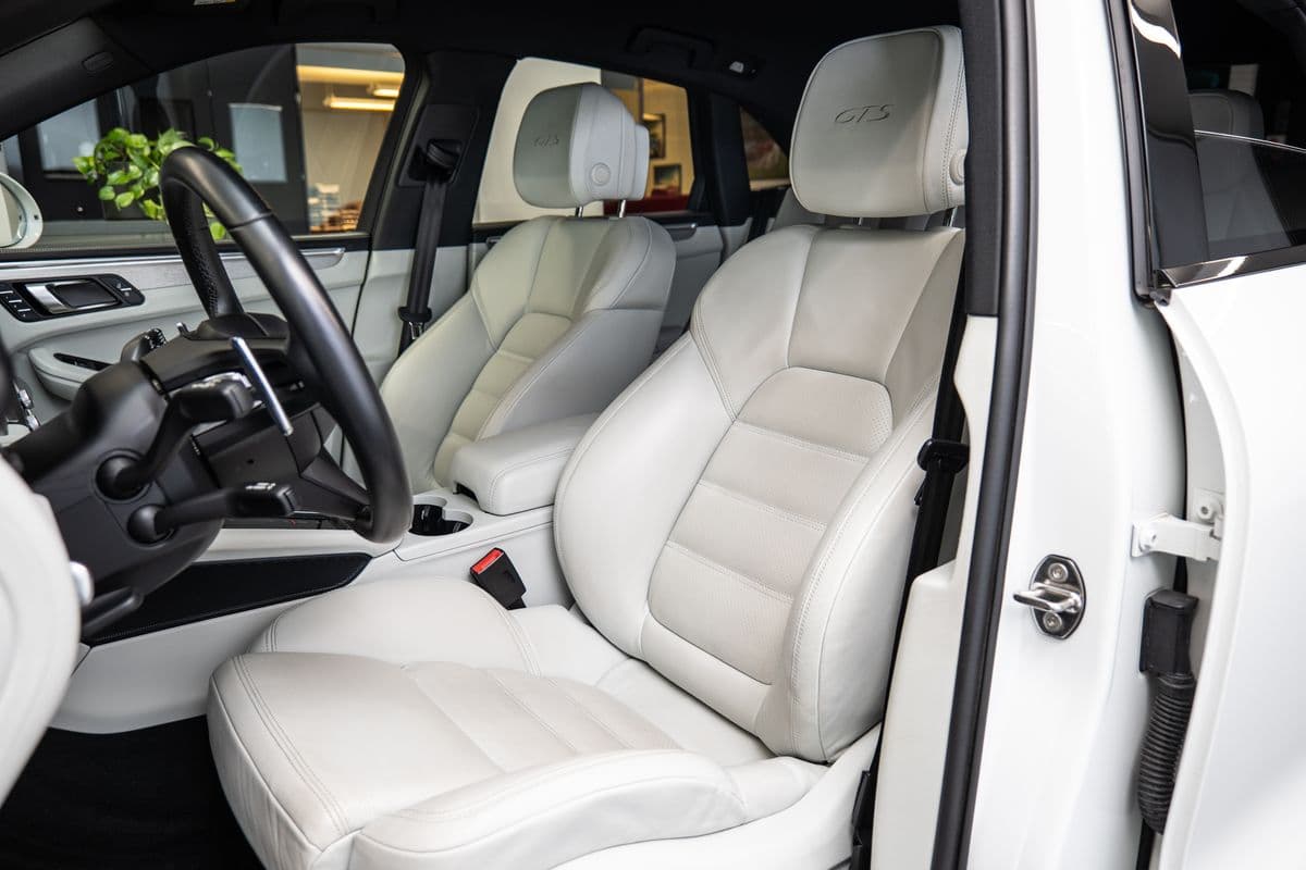 2023 Porsche Macan - 7