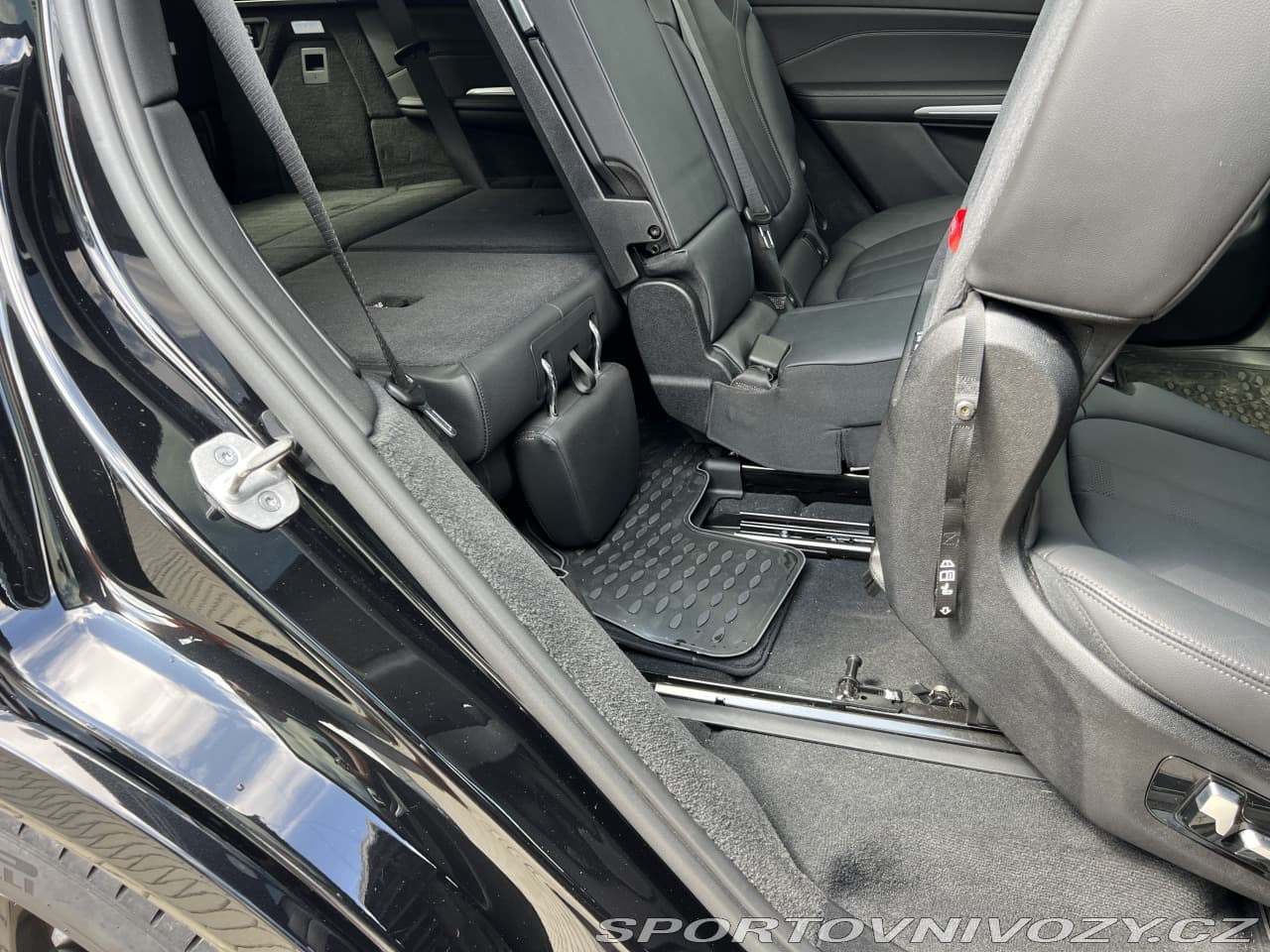 2021 BMW X7 - 17