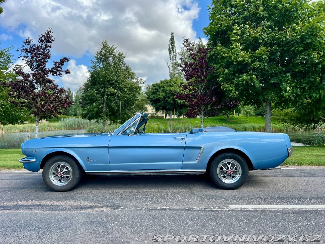 1965 Ford MUSTANG - 4