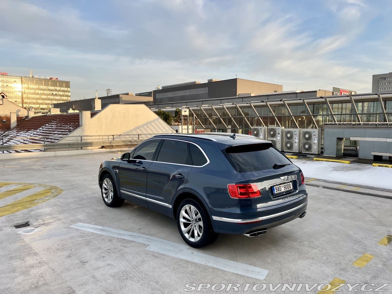 2016 Bentley BENTAYGA - 6