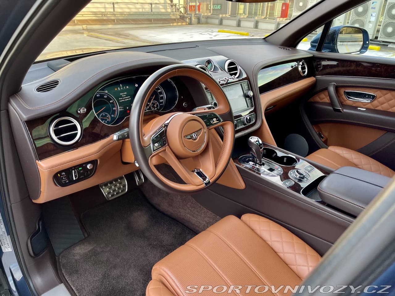 2016 Bentley BENTAYGA - 8