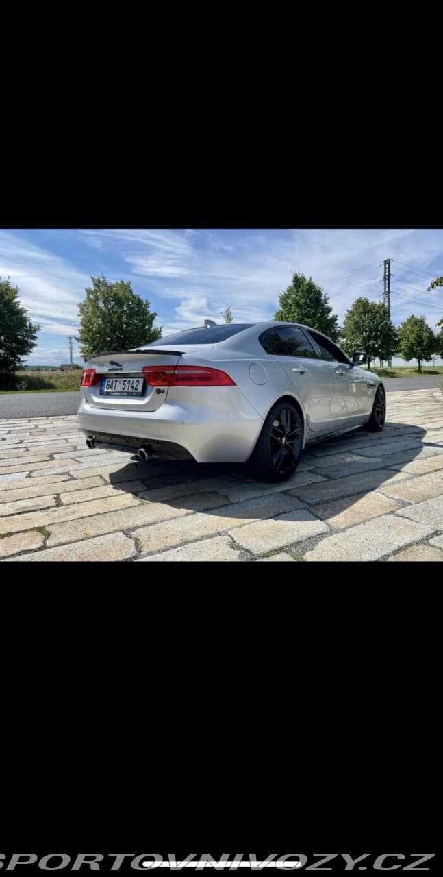 2018 Jaguar Xe - 5