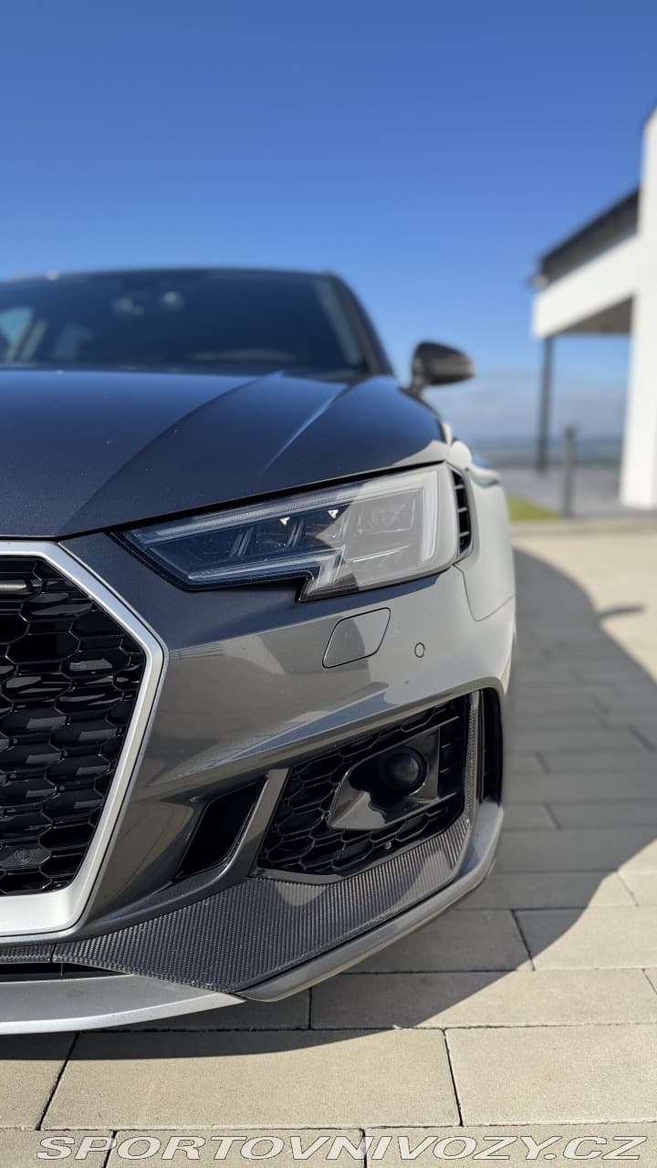 2018 Audi RS4 - 10