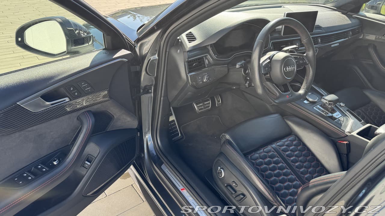2018 Audi RS4 - 12