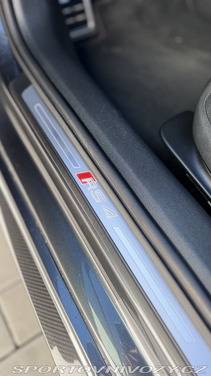 2018 Audi RS4 - 13