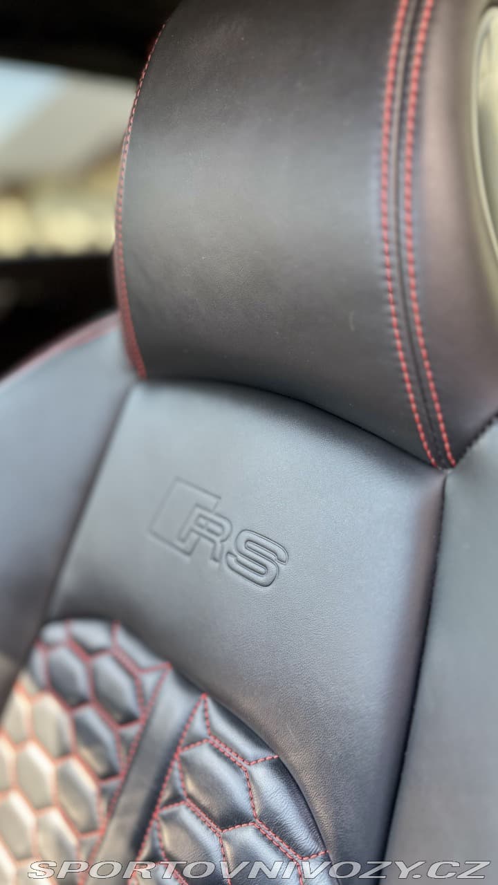 2018 Audi RS4 - 15