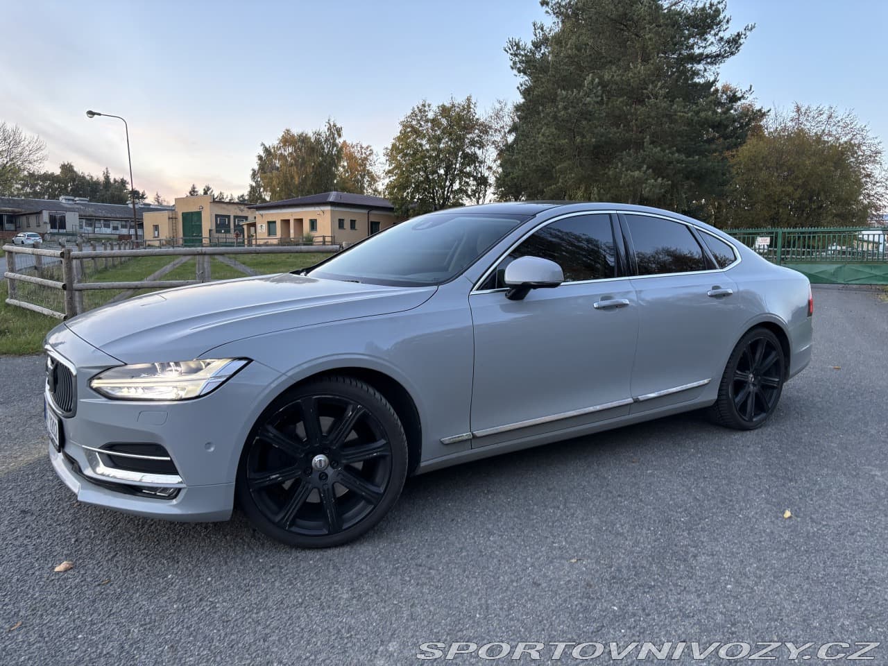 2017 Volvo S90 - 20