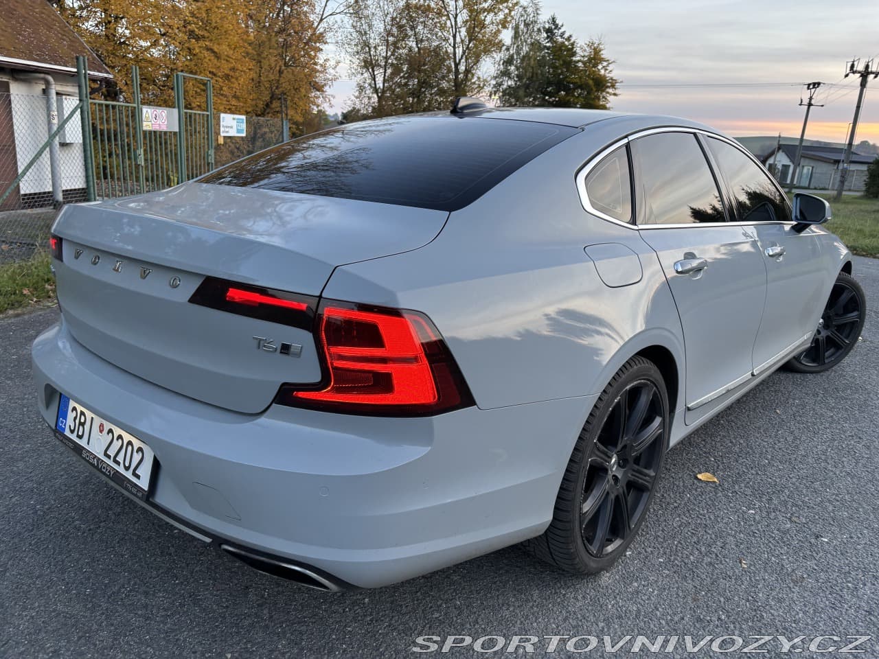 2017 Volvo S90 - 4
