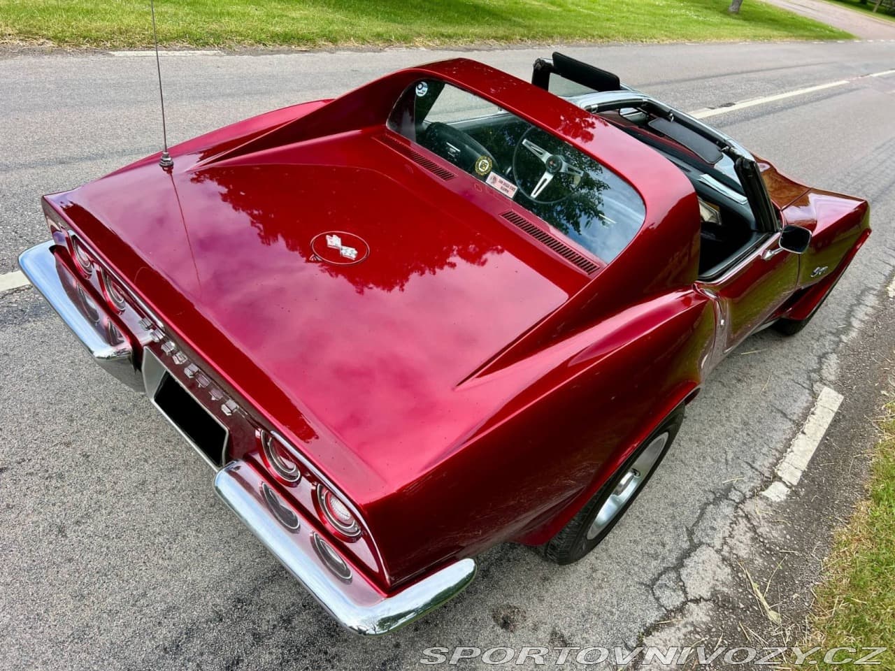 1973 Chevrolet CORVETTE - 11