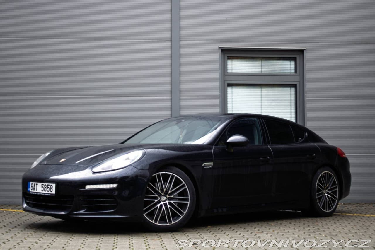 2013 Porsche PANAMERA
