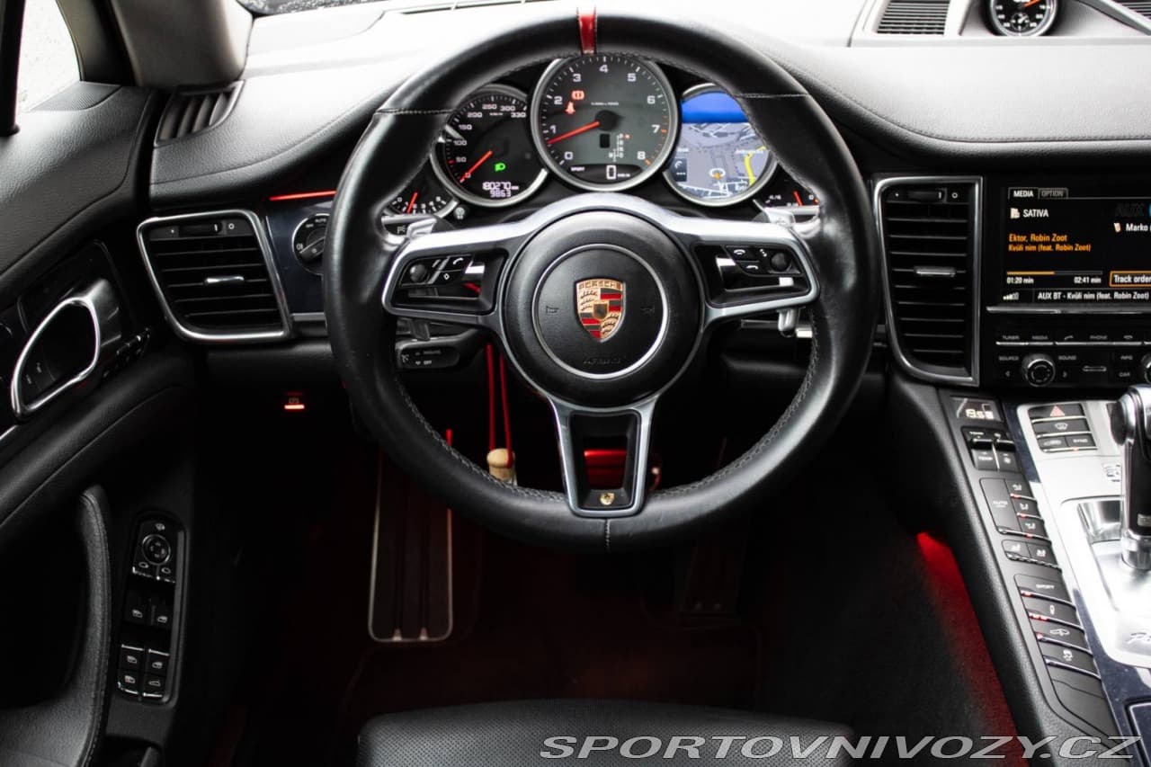 2013 Porsche PANAMERA - 10