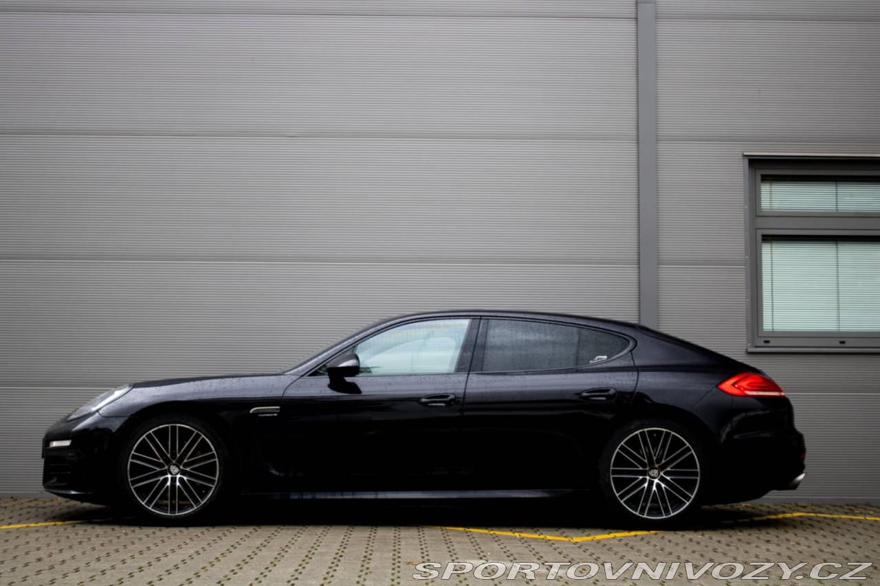2013 Porsche PANAMERA - 8