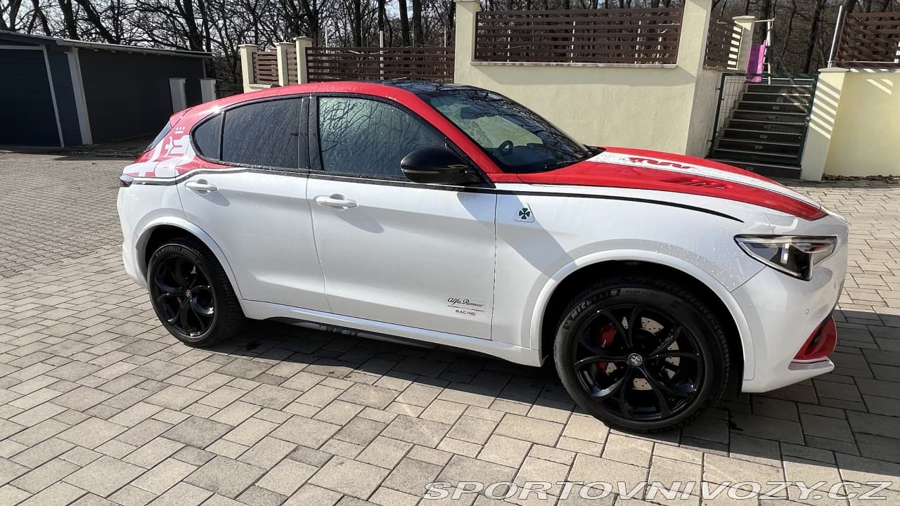 2021 Alfa Romeo STELVIO - 10
