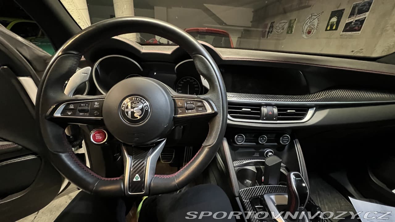 2021 Alfa Romeo STELVIO - 4
