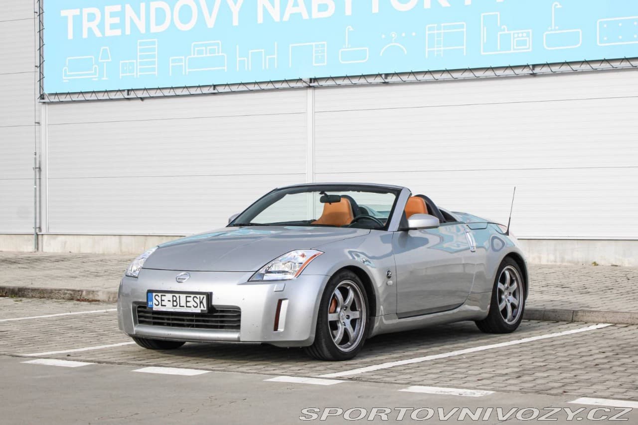 2005 Nissan 350Z - 12