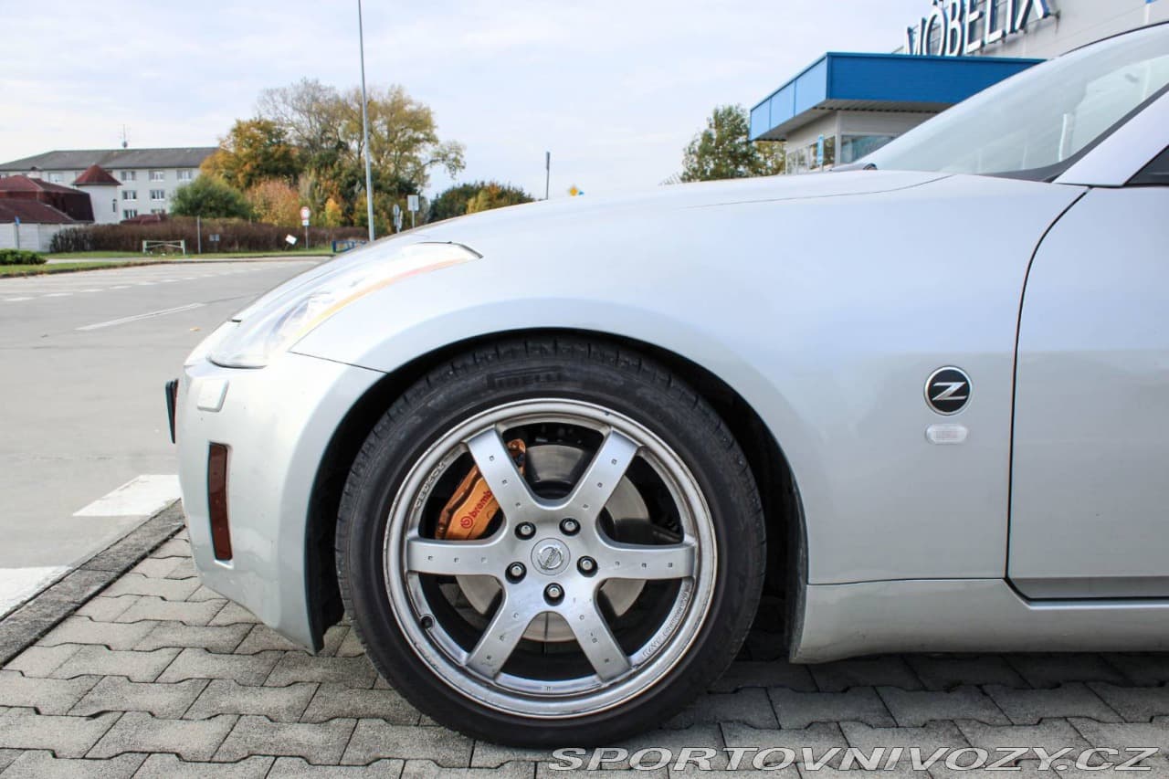 2005 Nissan 350Z - 19