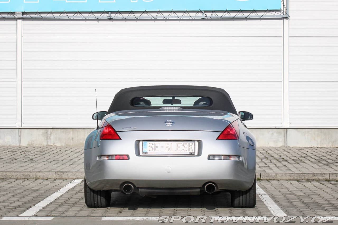 2005 Nissan 350Z - 6