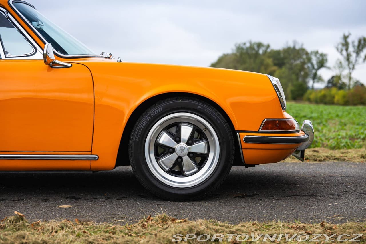 1969 Porsche 911 - 19