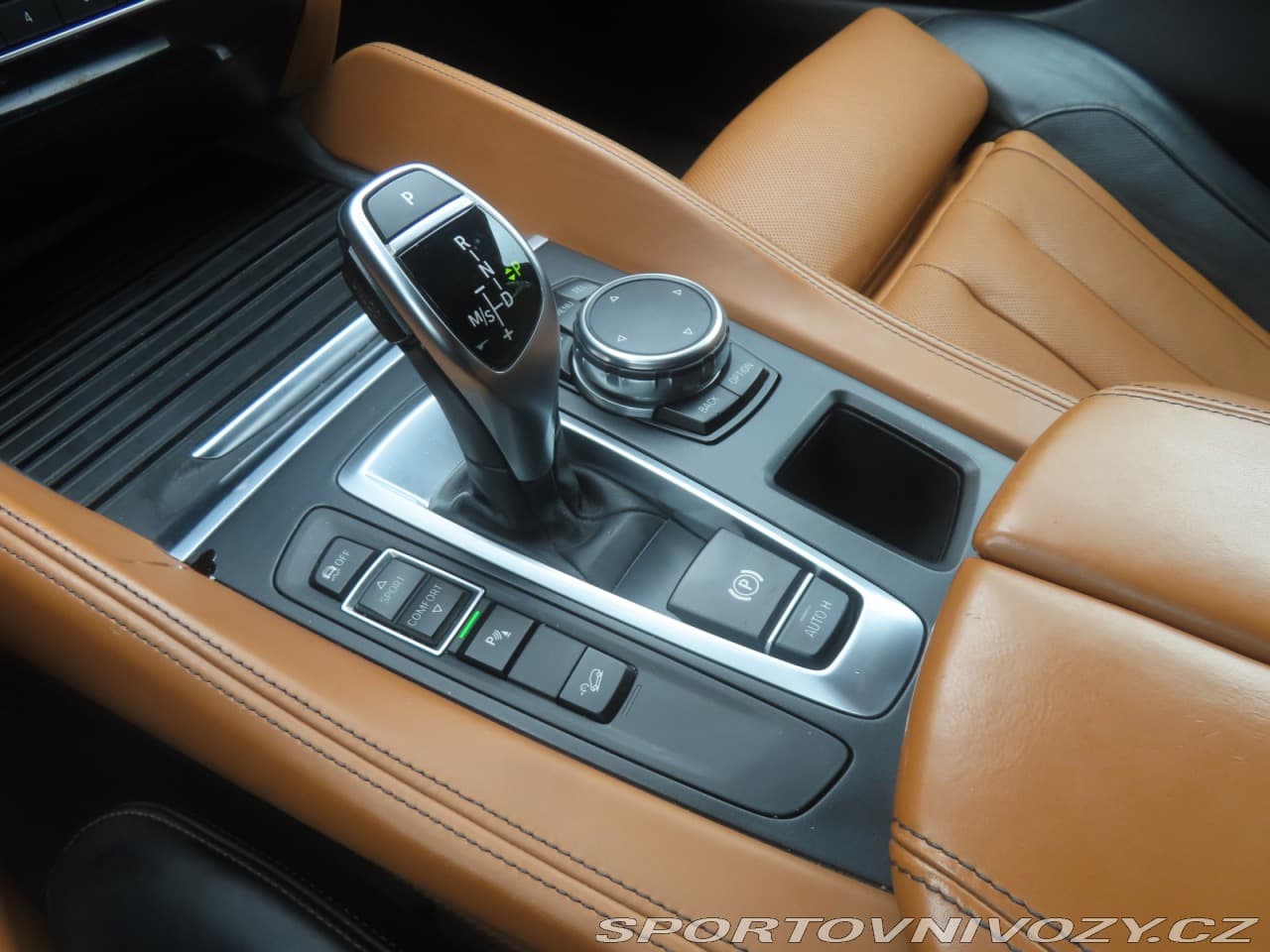 2015 BMW X6 - 13