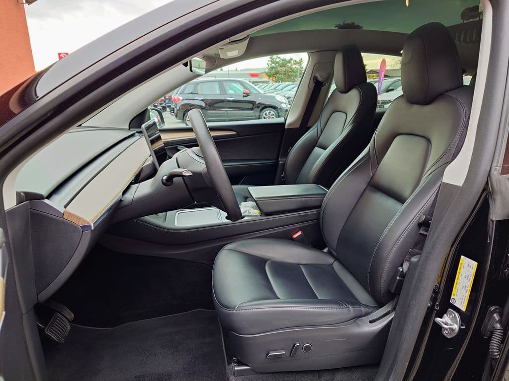 2022 Tesla Model Y - 21