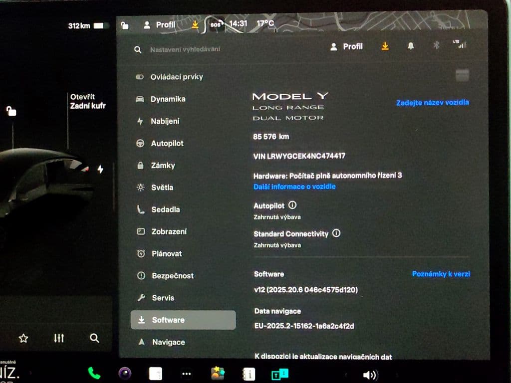 2022 Tesla Model Y - 39