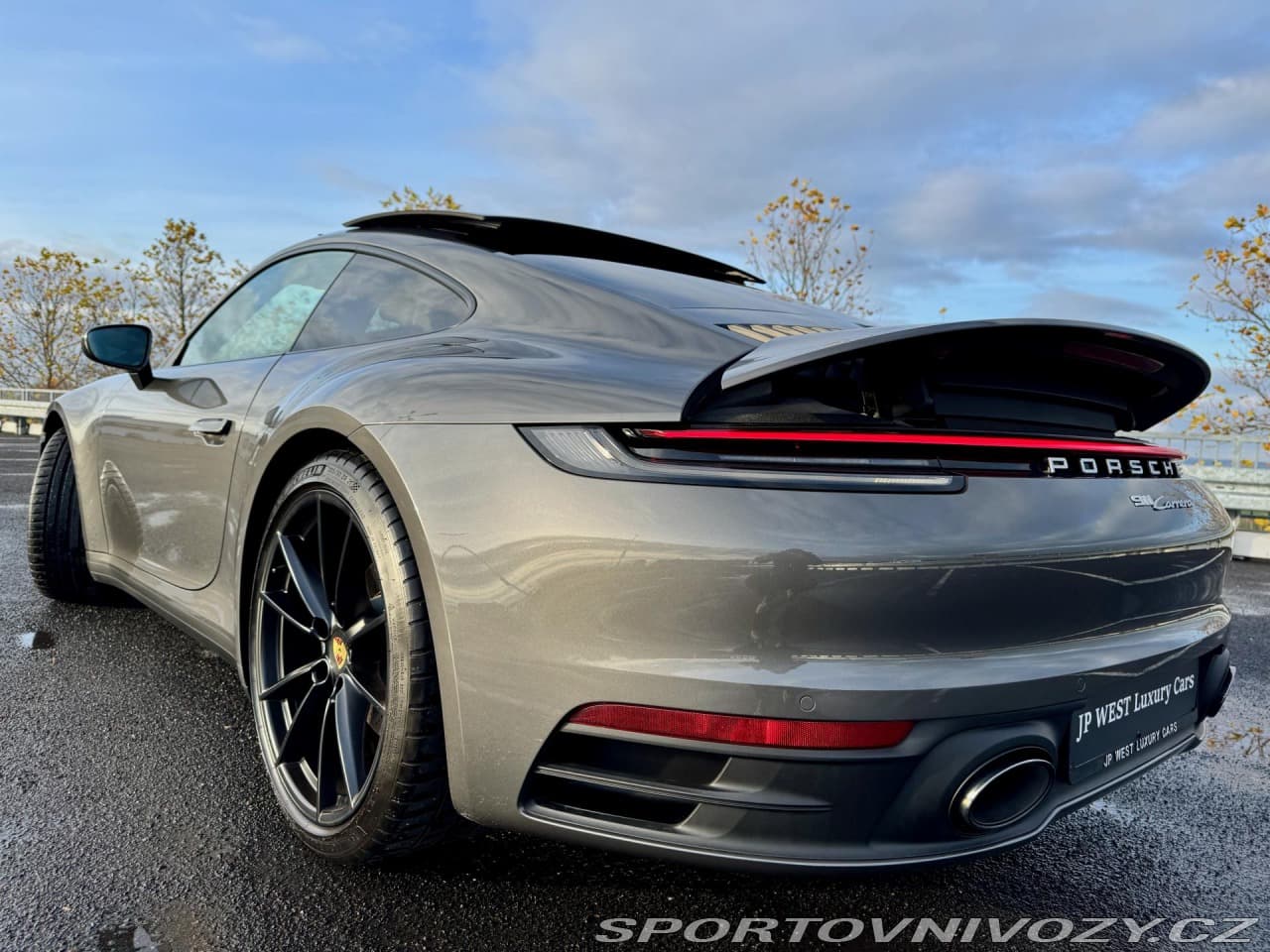 2020 Porsche 911 - 14