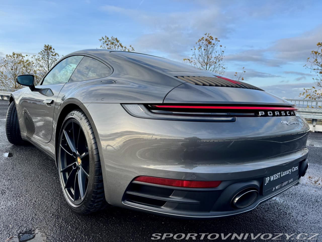 2020 Porsche 911 - 8