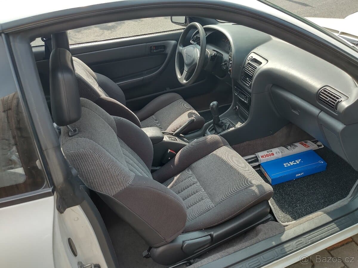 1993 Toyota Celica - 21