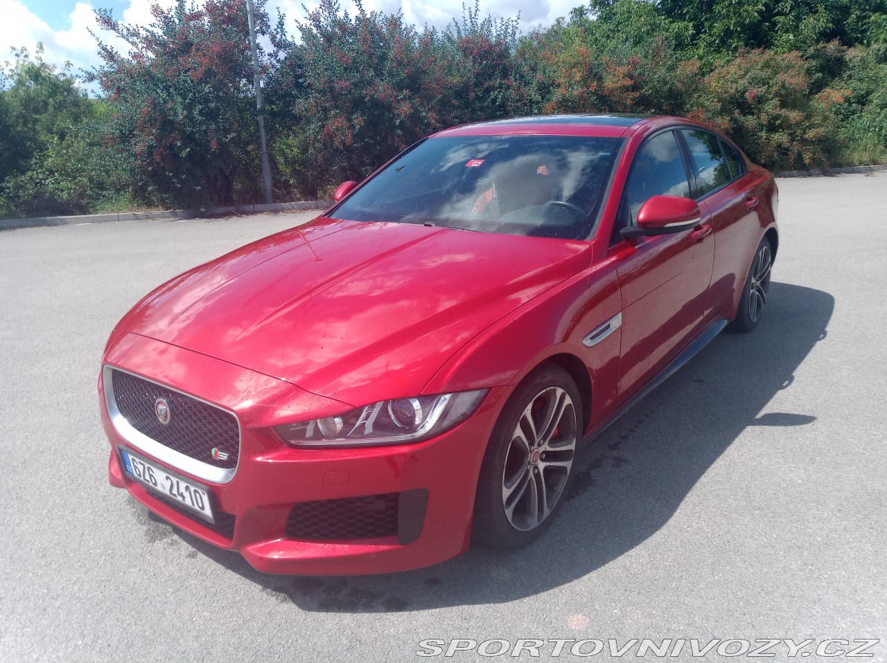 2018 Jaguar XE - 3