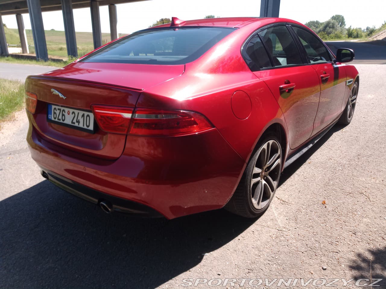 2018 Jaguar XE - 4