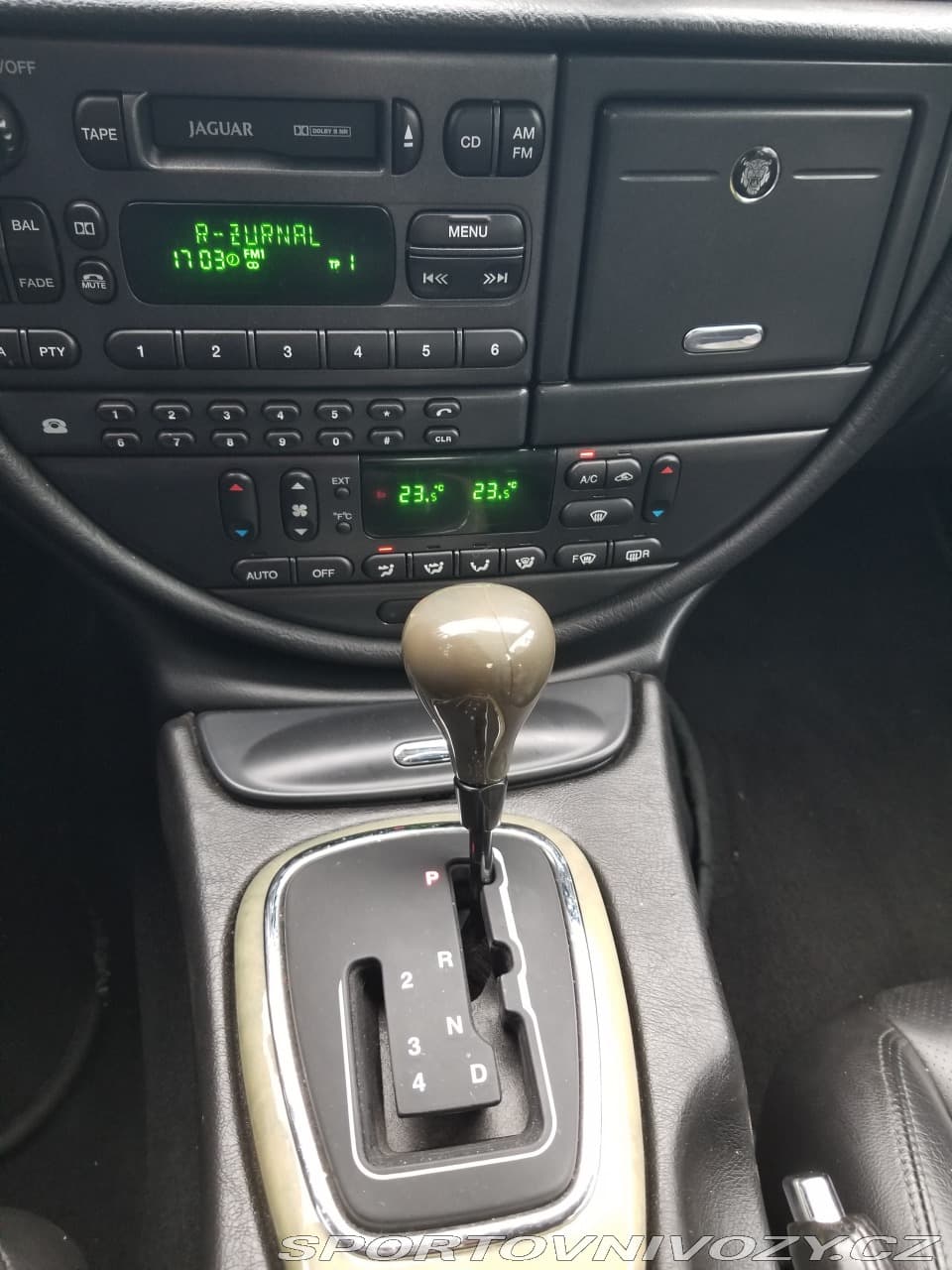 2001 Jaguar S-TYPE - 16