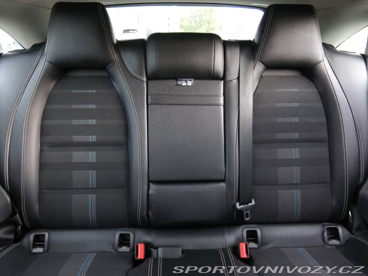 2018 Mercedes-Benz CLA - 10