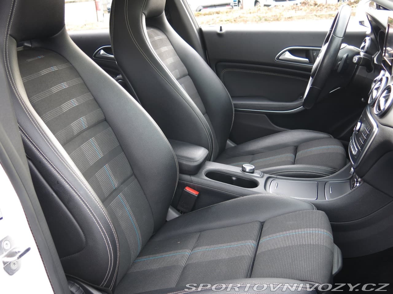 2018 Mercedes-Benz CLA - 9