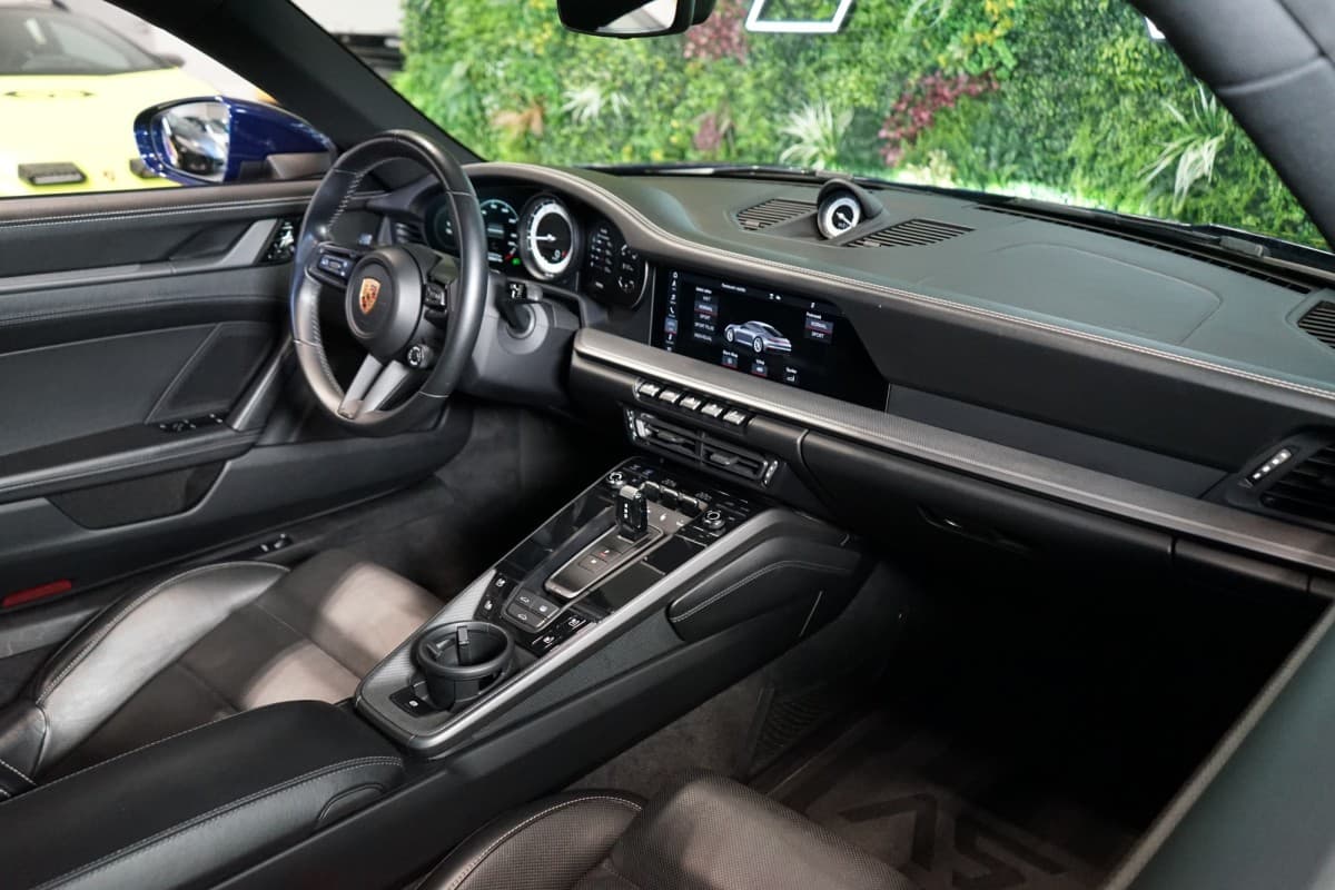 2020 Porsche 911 - 31