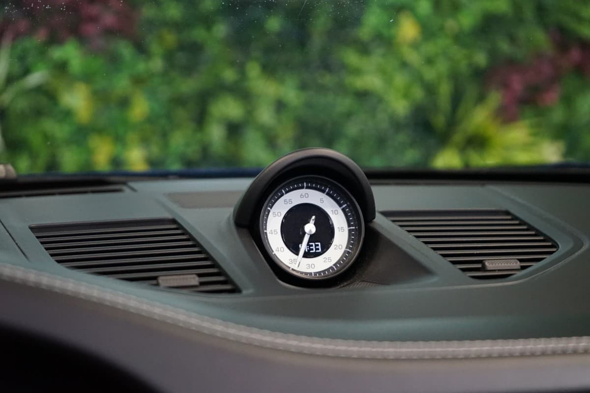 2020 Porsche 911 - 35