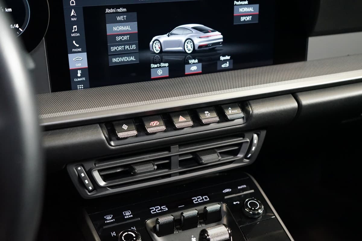 2020 Porsche 911 - 37