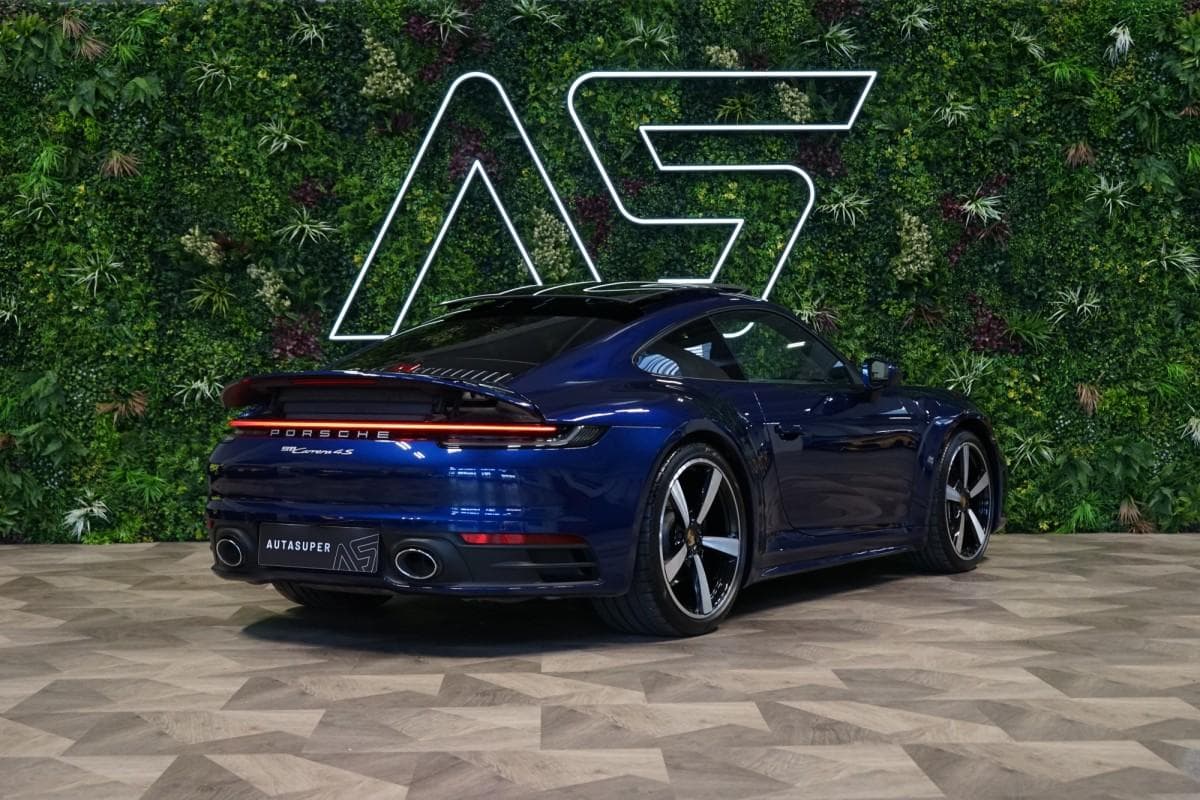 2020 Porsche 911 - 9