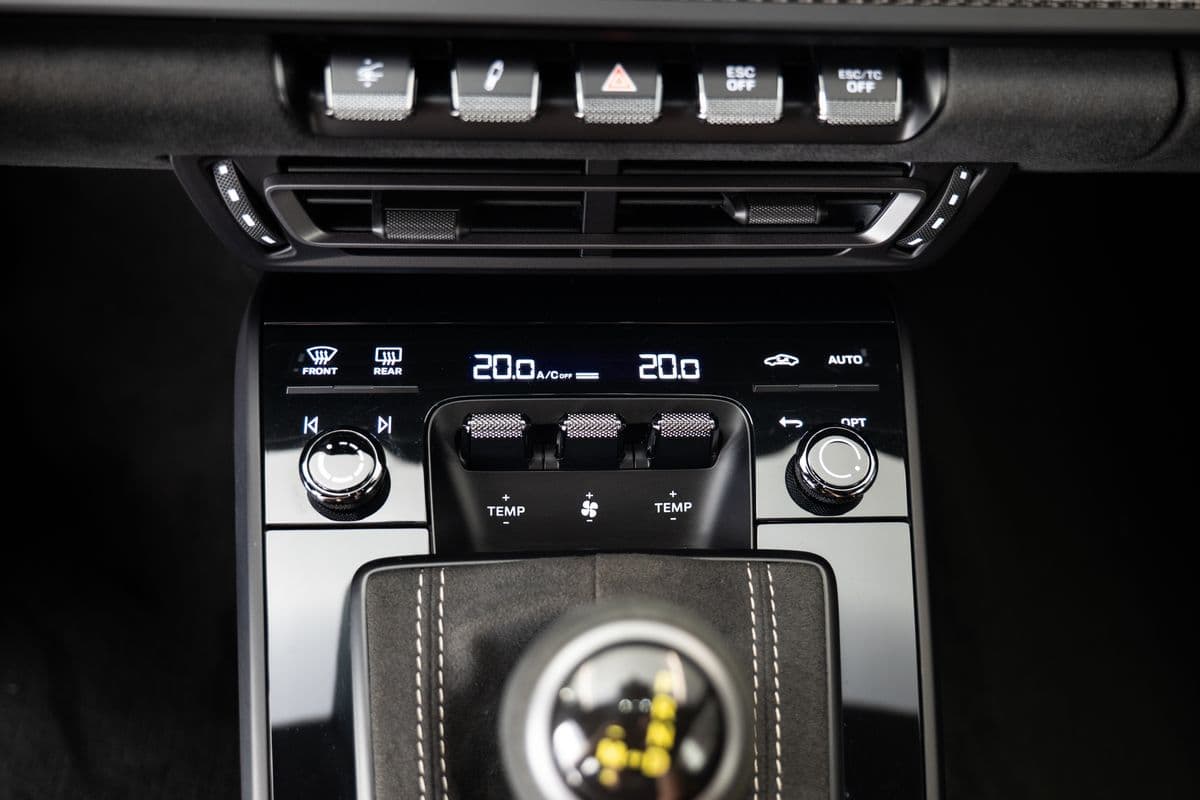 2021 Porsche 911 - 11