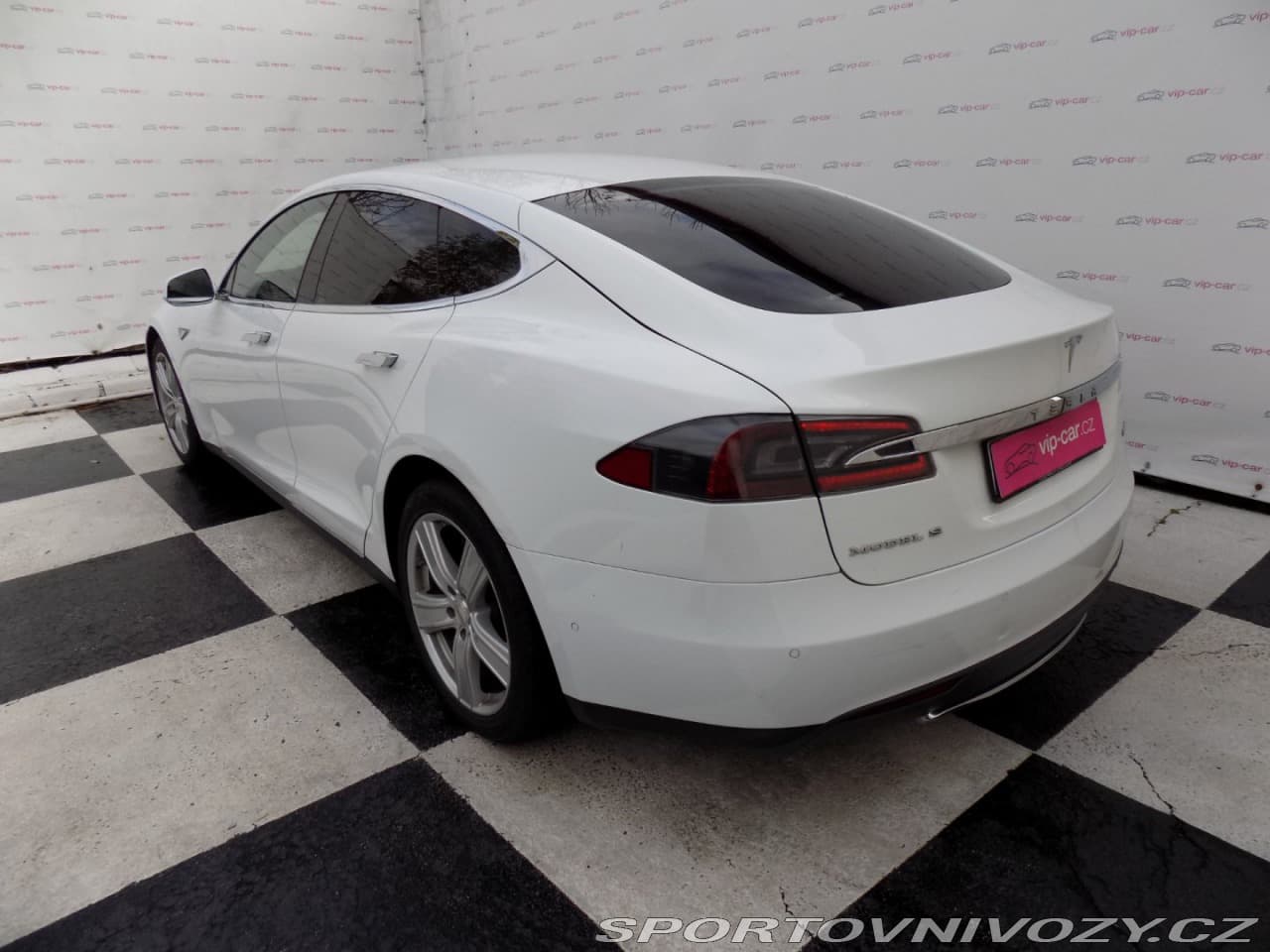 2015 Tesla Model S - 5
