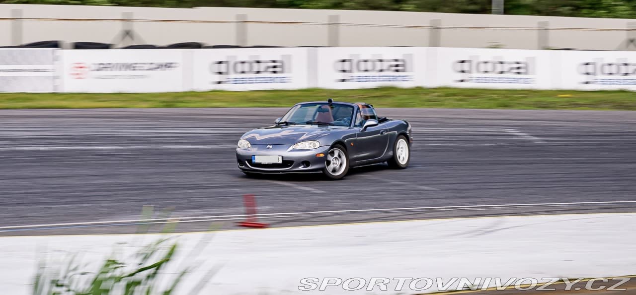2002 Mazda MX-5 - 8
