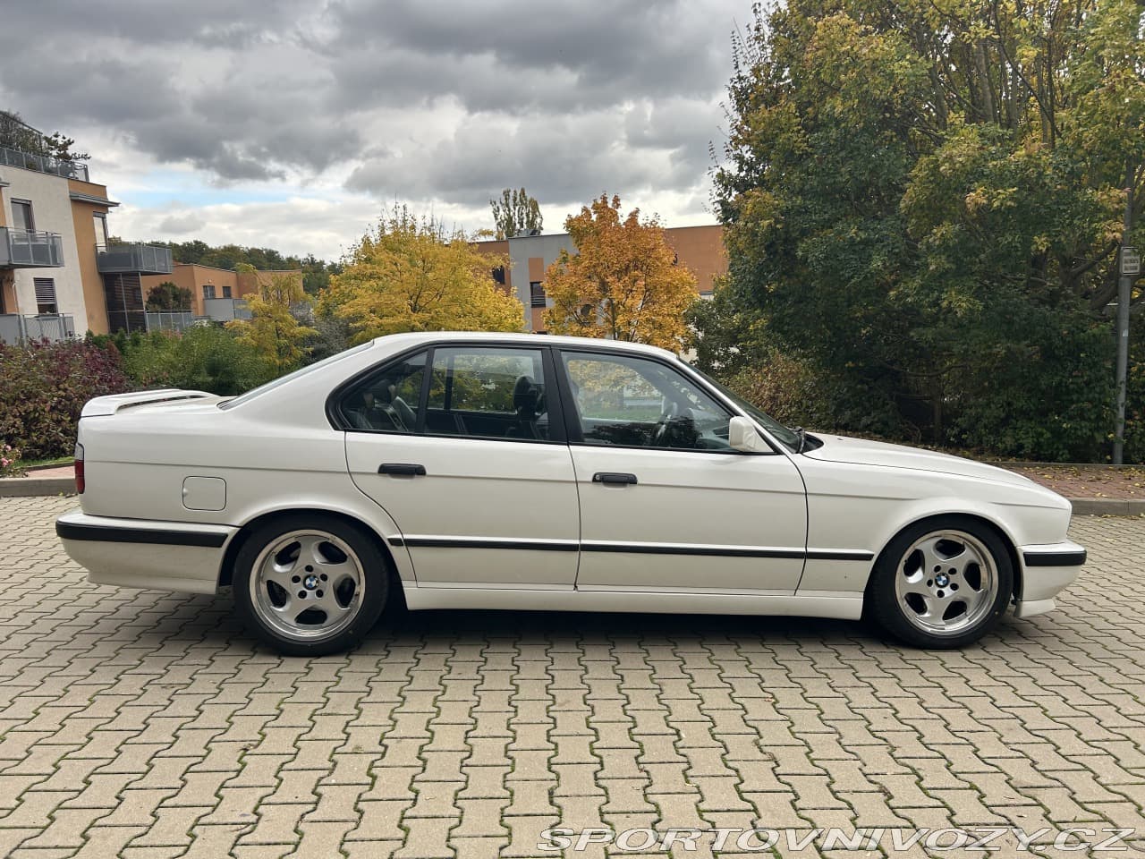 1990 BMW M5 - 5