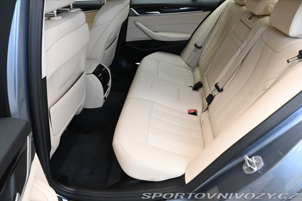 2021 BMW 5-SERIES - 14